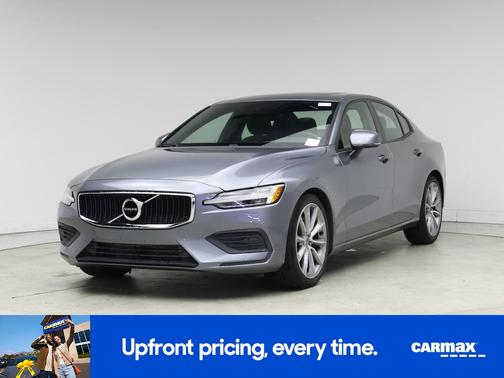 2019 Volvo S60 T6 Momentum