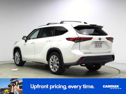 White 2020 Toyota Highlander Hybrid Limited