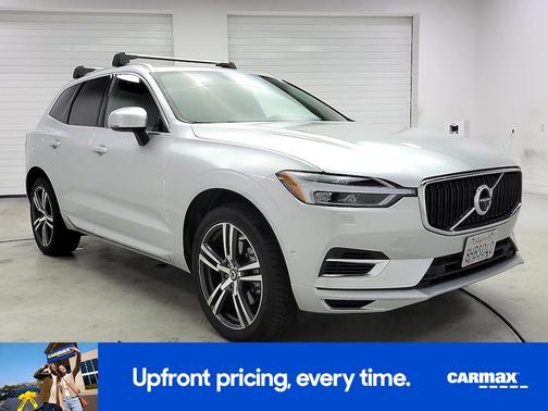 Silver 2019 Volvo XC60 Recharge Plug-In Hybrid T8 Momentum