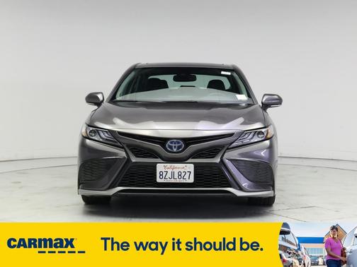 2022 Toyota Camry Hybrid XSE