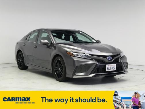 2022 Toyota Camry Hybrid XSE