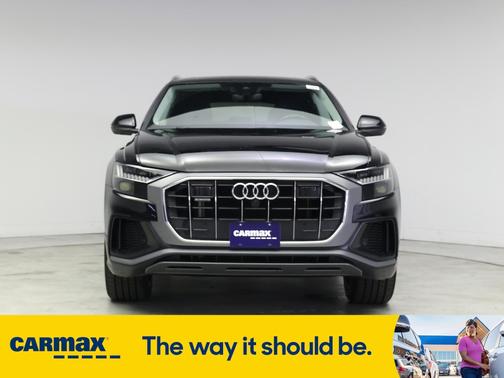 2023 Audi Q8 Premium Plus