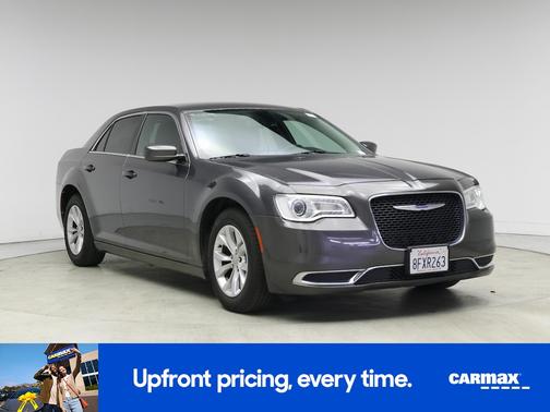 2018 Chrysler 300 Touring