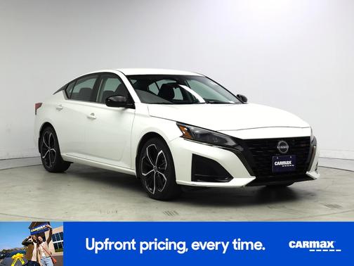 2023 Nissan Altima SR