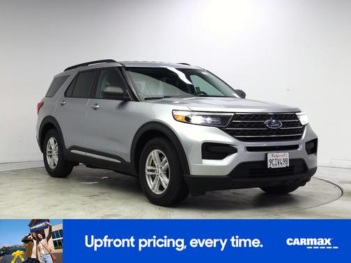 Silver 2022 Ford Explorer XLT