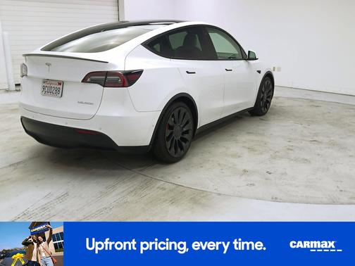 White 2022 Tesla Model Y Performance