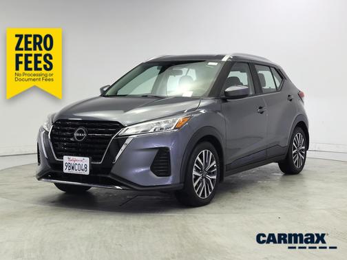 Gray 2022 Nissan Kicks SV