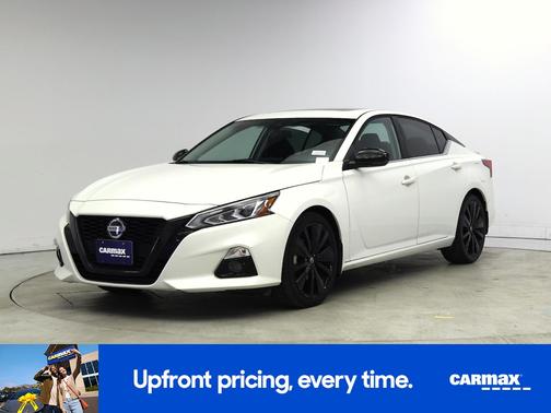 2022 Nissan Altima SR