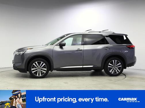 2022 Nissan Pathfinder Platinum