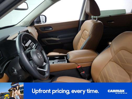 2022 Nissan Pathfinder Platinum