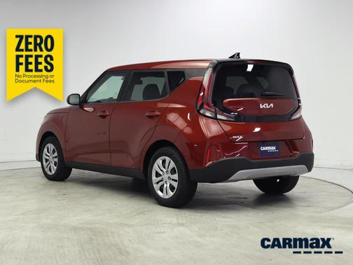 Red 2023 Kia Soul LX