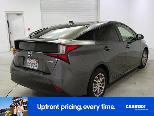 2022 Toyota Prius LE