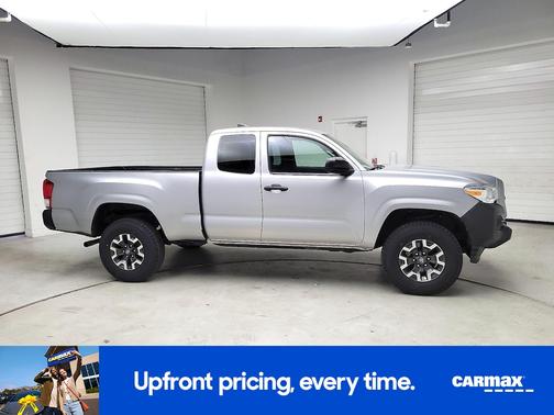 2017 Toyota Tacoma SR