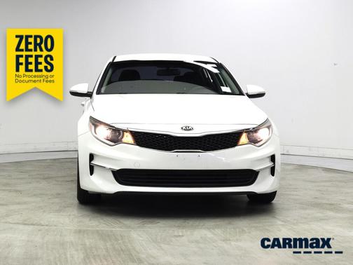White 2018 Kia Optima LX