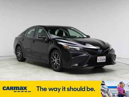 2024 Toyota Camry Hybrid SE