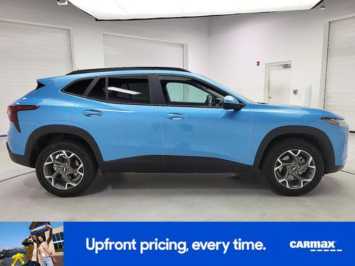 Blue 2025 Chevrolet Trax LT