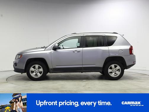 Silver 2017 Jeep Compass Latitude