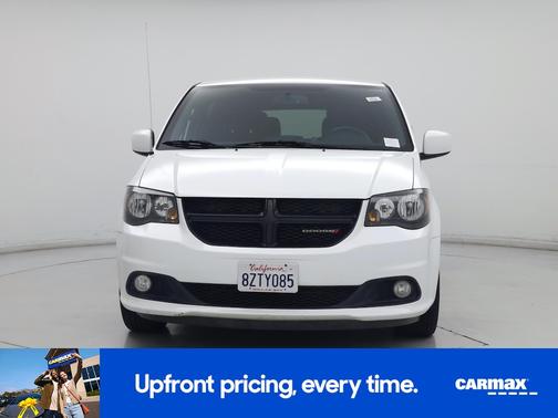 White 2018 Dodge Grand Caravan SE Plus