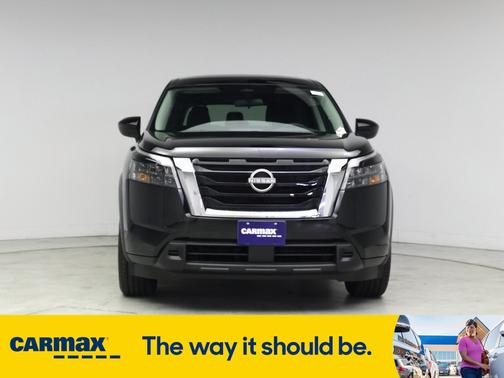 2024 Nissan Pathfinder S
