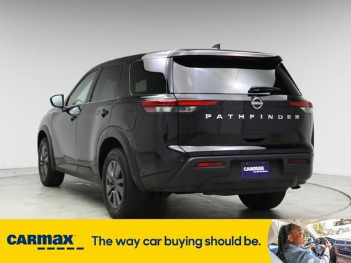 2024 Nissan Pathfinder S