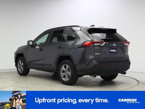 2022 Toyota RAV4 Hybrid XLE