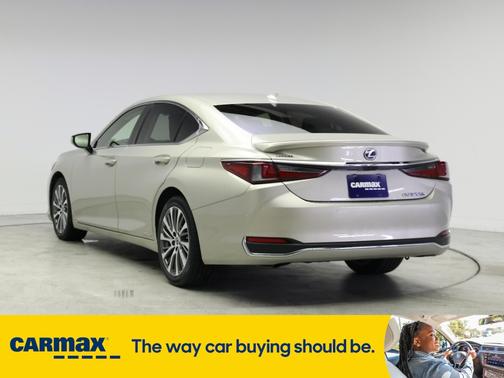 2019 Lexus ES 300h