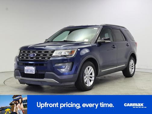 Blue 2017 Ford Explorer XLT