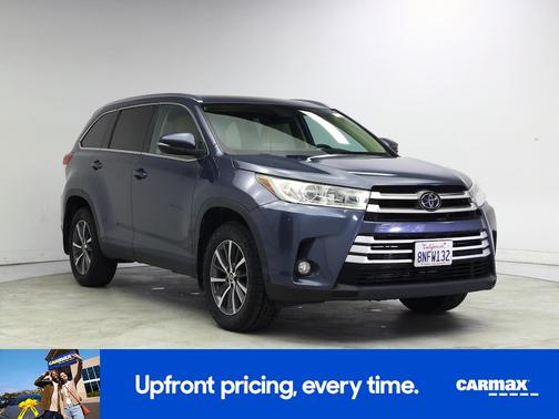 Blue 2019 Toyota Highlander XLE
