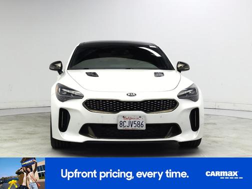 White 2018 Kia Stinger GT1