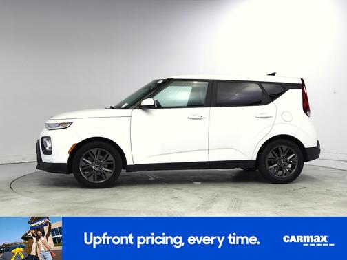White 2020 Kia Soul EX