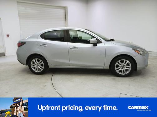 Silver 2018 Toyota Yaris iA