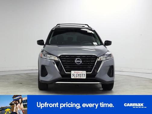 Gray 2024 Nissan Kicks SV