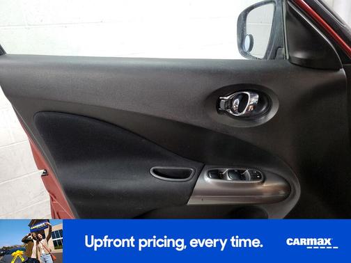 Burgundy 2017 Nissan Juke SL