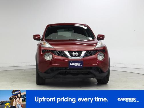 Burgundy 2017 Nissan Juke SL