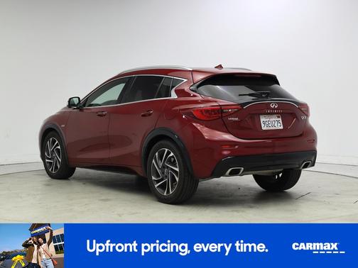 2017 INFINITI QX30 Premium