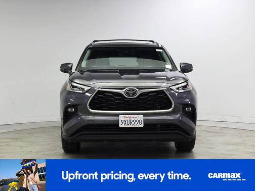 Gray 2022 Toyota Highlander Limited