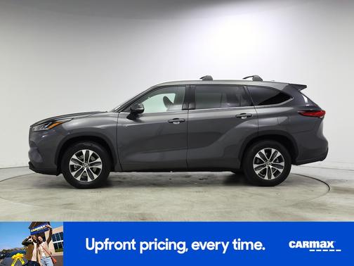 Gray 2022 Toyota Highlander Limited