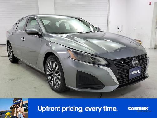 2023 Nissan Altima SV