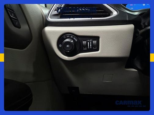 White 2022 Chrysler Pacifica Hybrid Touring L