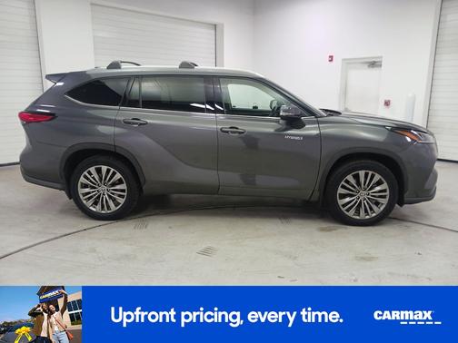 2021 Toyota Highlander Hybrid Platinum