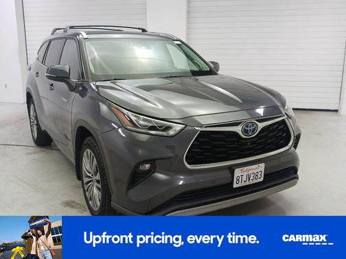 2021 Toyota Highlander Hybrid Platinum