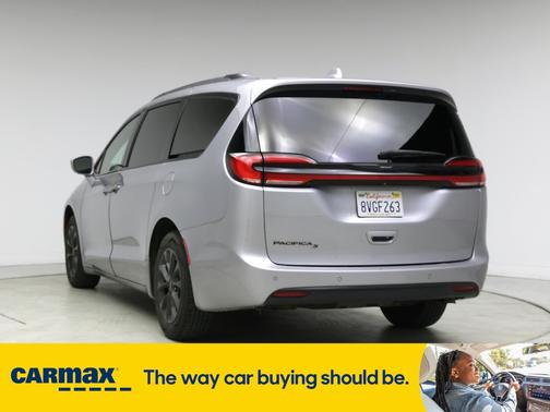 2021 Chrysler Pacifica Touring