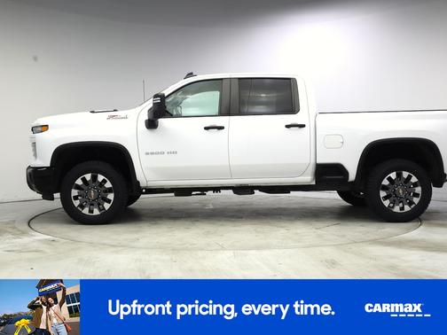 White 2024 Chevrolet Silverado 2500 Custom