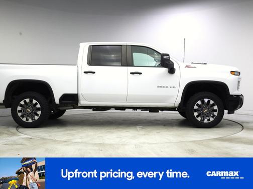 White 2024 Chevrolet Silverado 2500 Custom