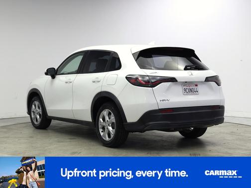 White 2023 Honda HR-V LX