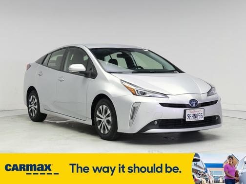 2021 Toyota Prius LE