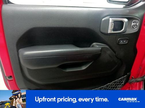 2020 Jeep Wrangler Black and Tan