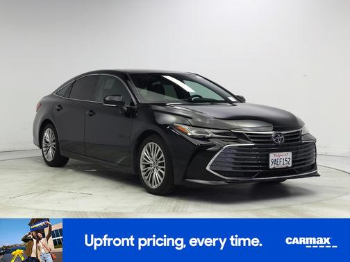 Black 2022 Toyota Avalon Limited