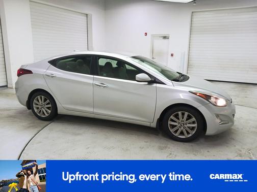 Silver 2016 Hyundai ELANTRA SE