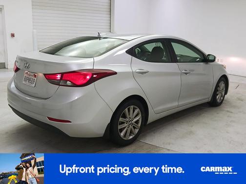 Silver 2016 Hyundai ELANTRA SE